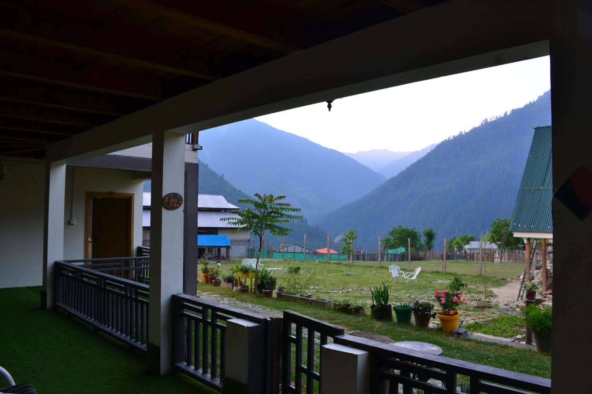 West End Lodges Neelum Zewnętrze zdjęcie